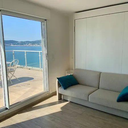 Attico Vista Mare Ad Appartement