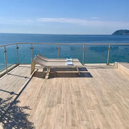 Appartement Attico Vista Mare Ad Alassio