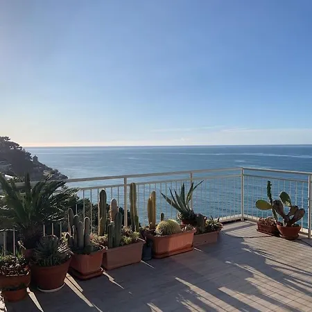 Апартаменти Attico Vista Mare Ad